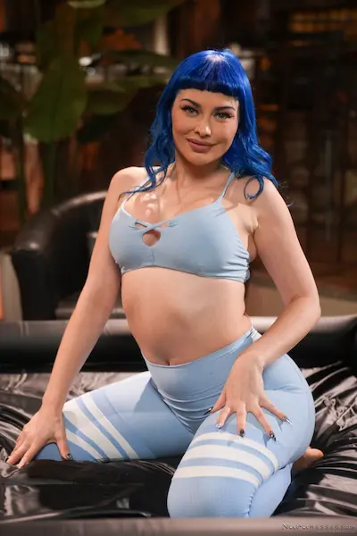 Masaje de uso gratuito – Jewelz Blu